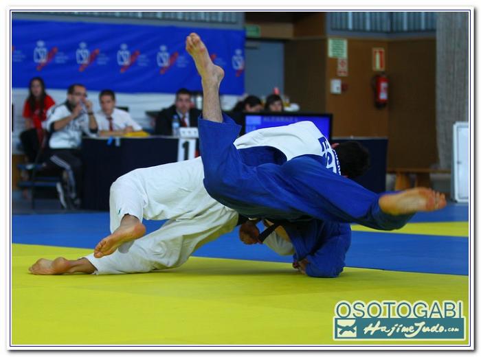 CEU2011 900011